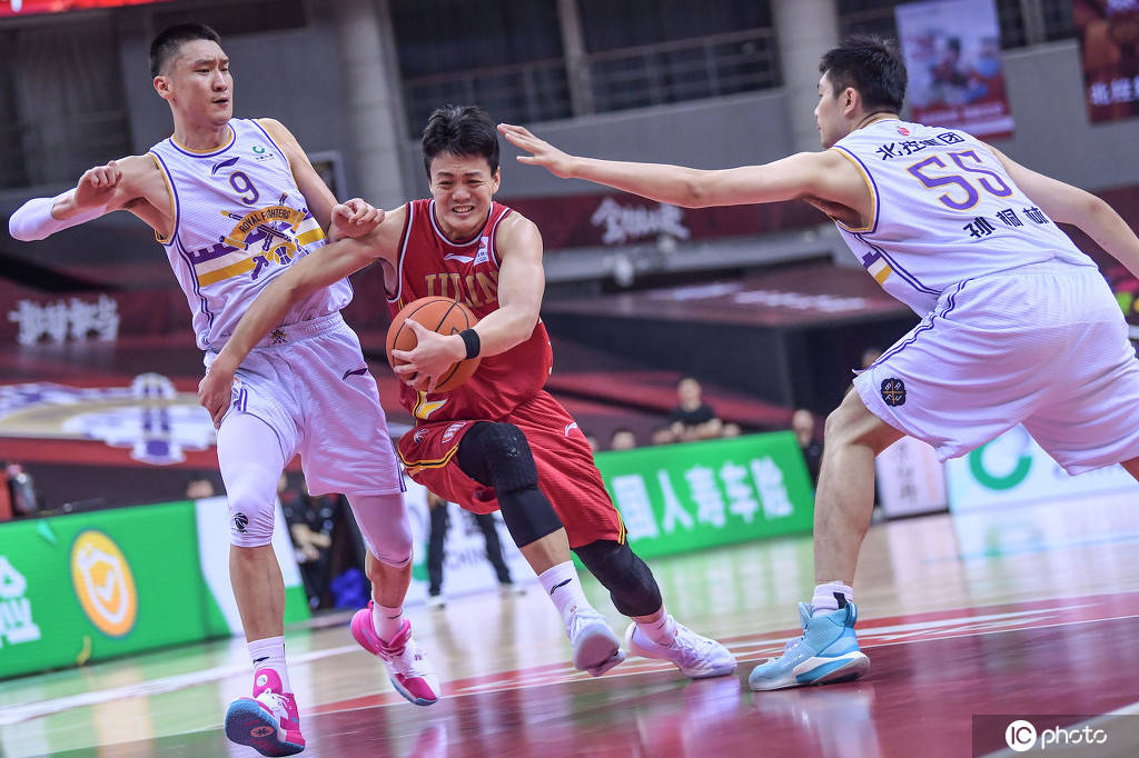 开云体育官网 -社区盾转会期再迎强敌，北京国安手感冰凉，主帅态度——更衣室稳定，临场指挥获称赞的简单介绍