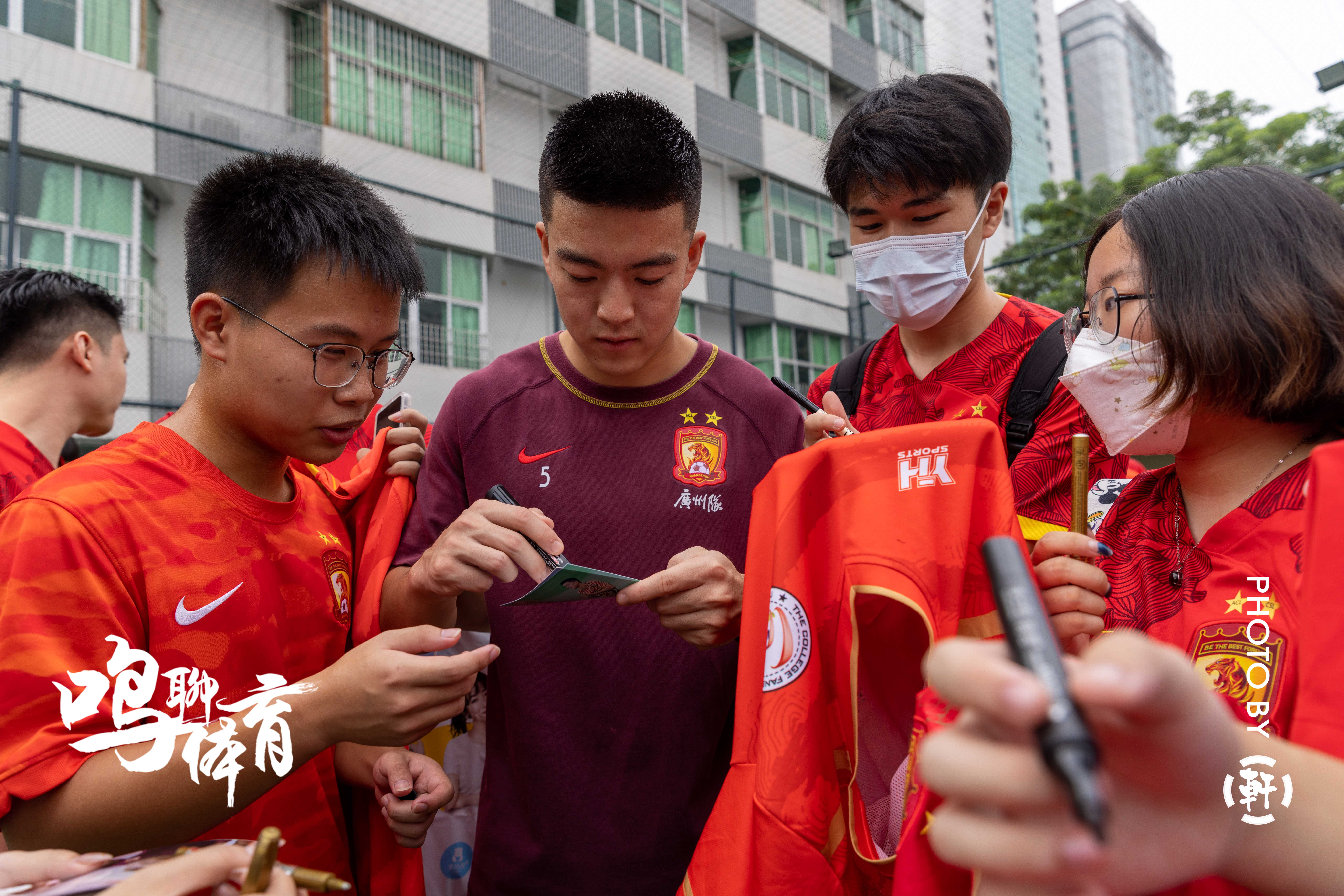 详细阅读:开云入口 -周三002欧超杯皇家马德里vs亚特兰大 开云入口 -周三002欧超杯皇家马德里vs亚特兰大